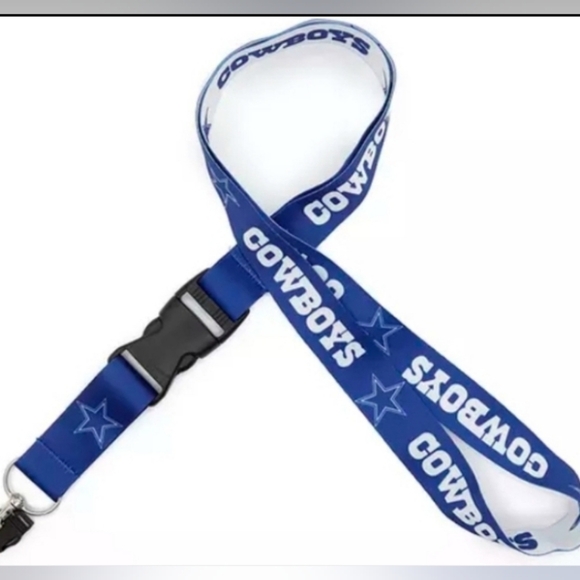 NWOT Dallas Cowboys Lanyard Key Chain - Picture 1 of 1